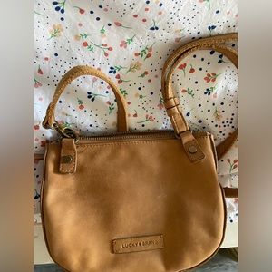 Lucky brand small crossover